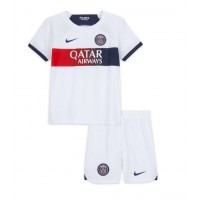 Otroški Nogometni dresi Paris Saint-Germain Gostujoči 2023-24 Kratek Rokav (+ Kratke hlače)